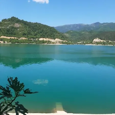 Ea1 Jablanicko Jezero Keze